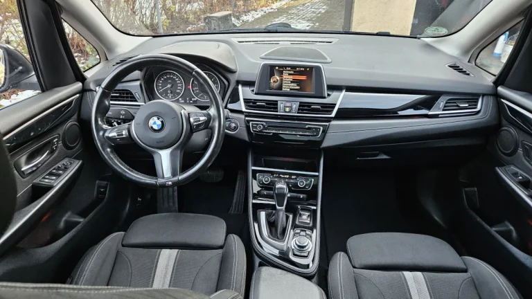 BMW 218 sportline OJ-407 — 9