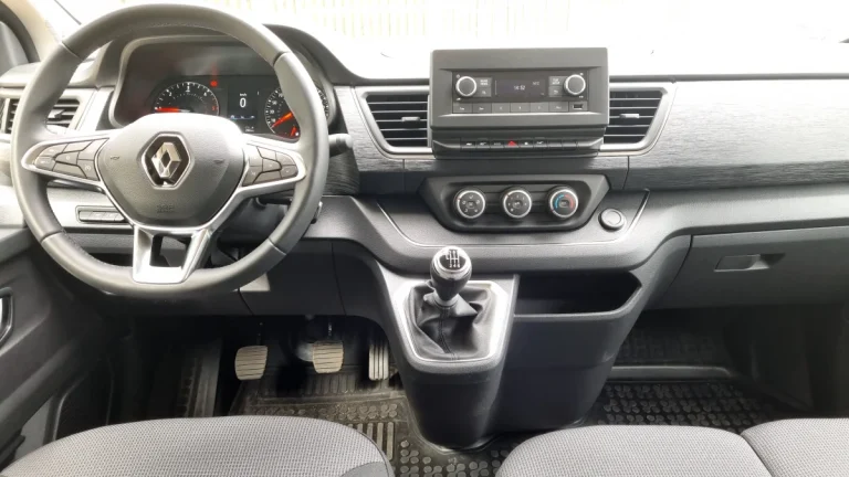 Renault Trafic NM-3064