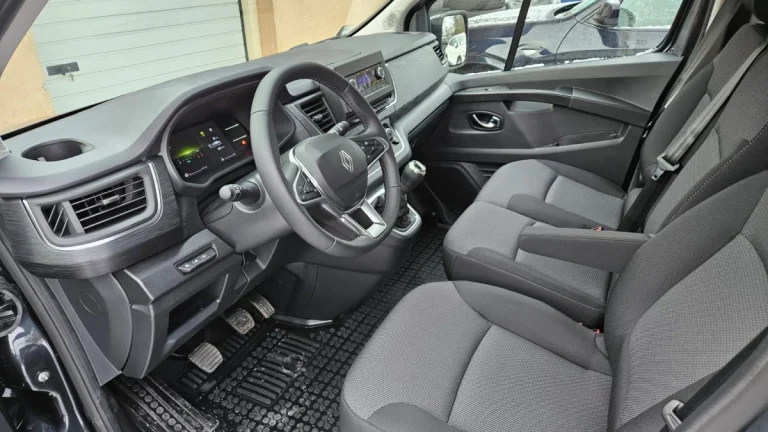 Renault Trafic OA-7123 — 7