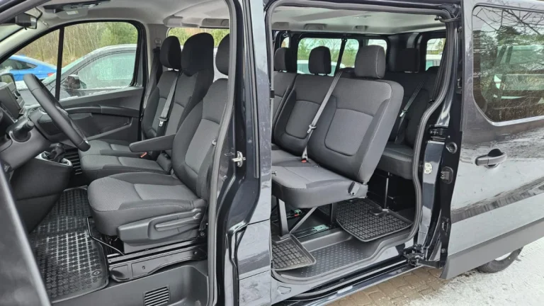 Renault Trafic OA-7125 — 6