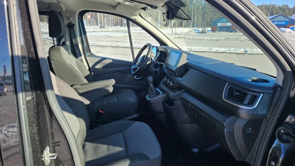 Renault Trafic — 5