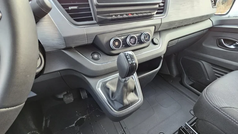 Renault Trafic Space